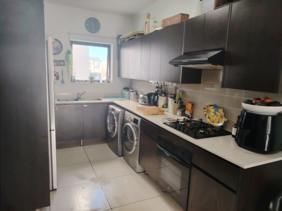 To Let 3 Bedroom Property for Rent in De Velde Western Cape